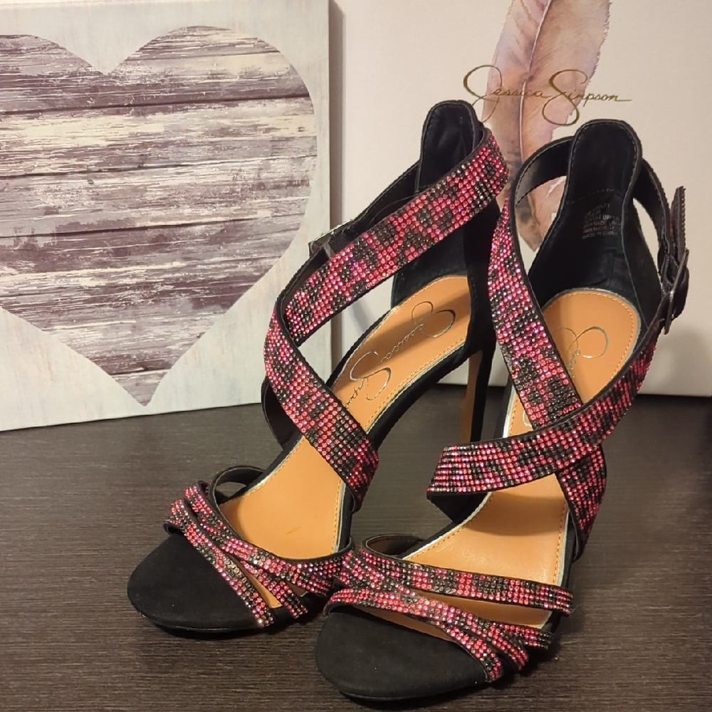 Jessica Simpson Black and Pink Peep-Toe Heels